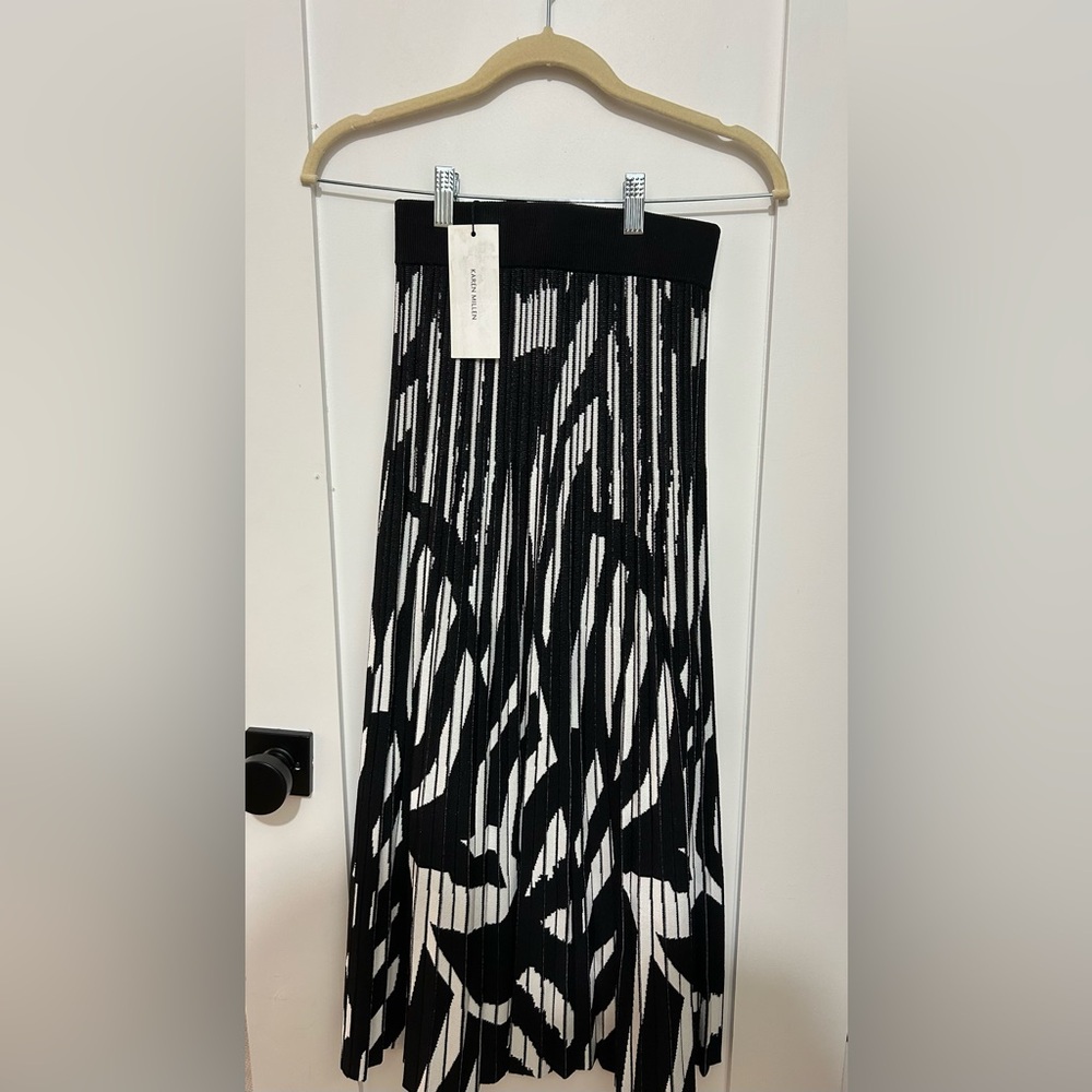 Karen Millen Black and White Patterned Skirt